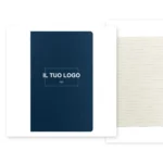 Quaderno A5 personalizzabile con il tuo logo, con interno a righe in carta FSC in primo piano